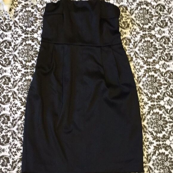 Express Black Strapless Mini Dress ✨ 👗 ✨ - Picture 3 of 8